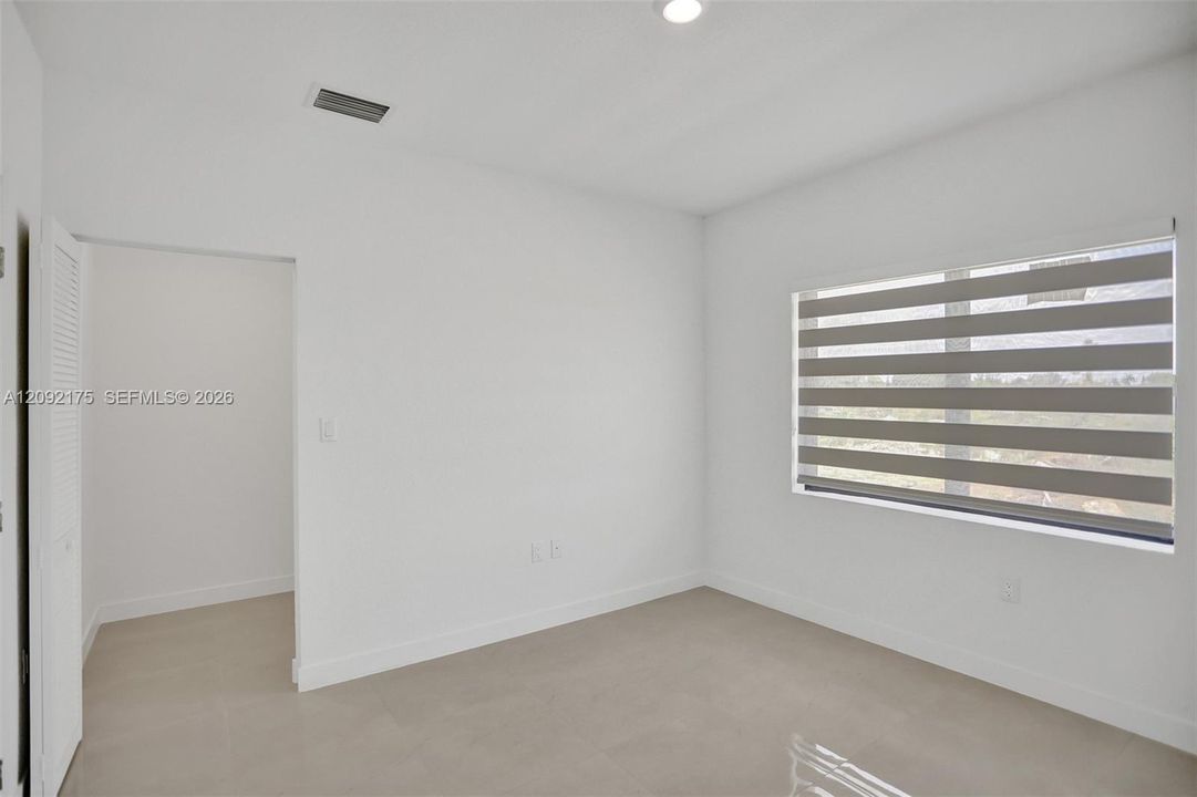 В аренду: $3,450 (5 спален, 4 ванн, 2281 Квадратных фут)