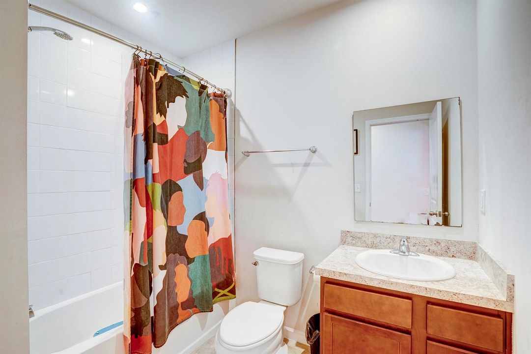 2nd bedroom