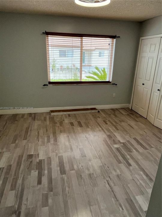 В аренду: $2,900 (3 спален, 2 ванн, 1090 Квадратных фут)