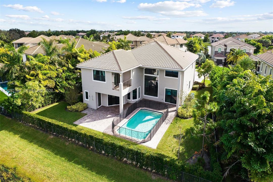 For Rent: $15,000 (6 beds, 4 baths, 4835 Square Feet)