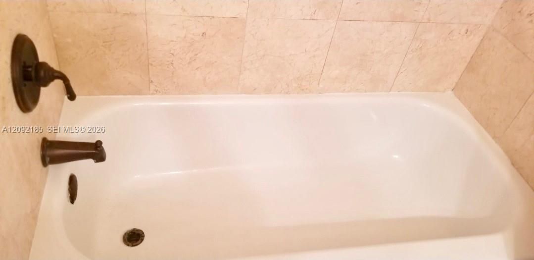 В аренду: $2,500 (2 спален, 1 ванн, 1008 Квадратных фут)