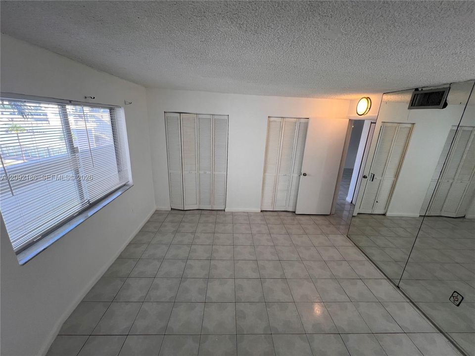 En Venta: $215,000 (1 camas, 1 baños, 721 Pies cuadrados)