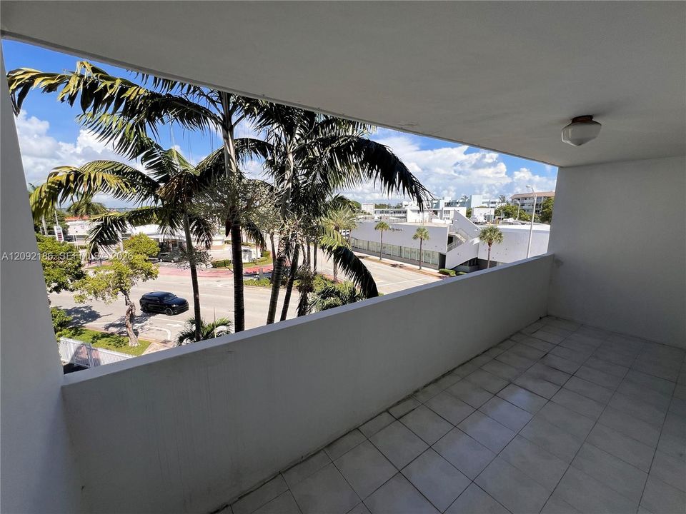 En Venta: $215,000 (1 camas, 1 baños, 721 Pies cuadrados)