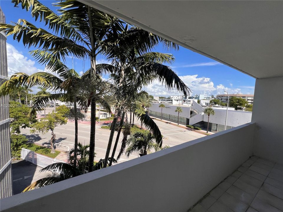 En Venta: $215,000 (1 camas, 1 baños, 721 Pies cuadrados)