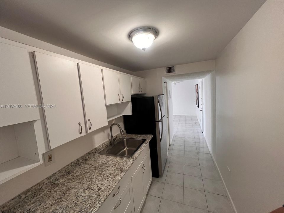 En Venta: $215,000 (1 camas, 1 baños, 721 Pies cuadrados)
