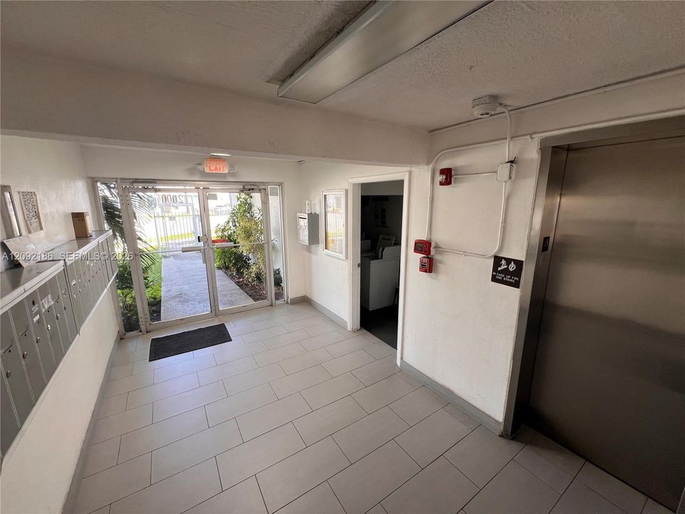 En Venta: $215,000 (1 camas, 1 baños, 721 Pies cuadrados)