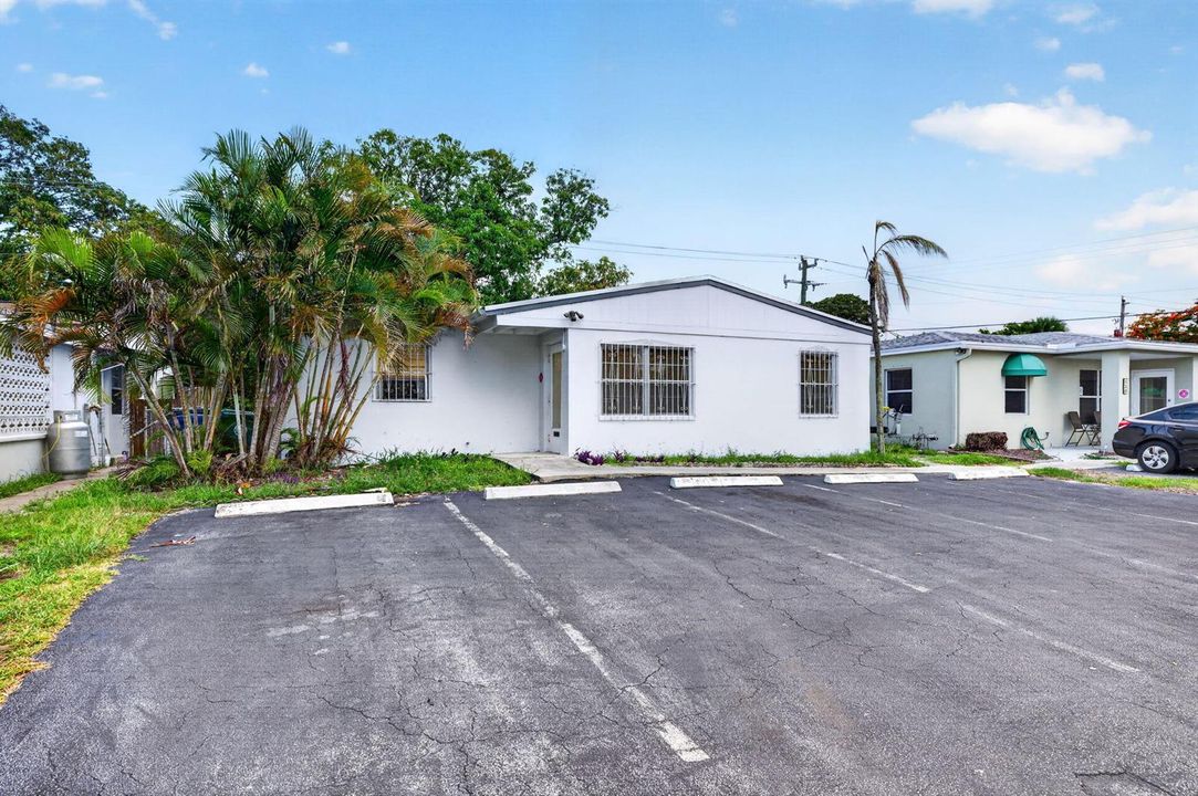 1-web-or-mls-699A5375