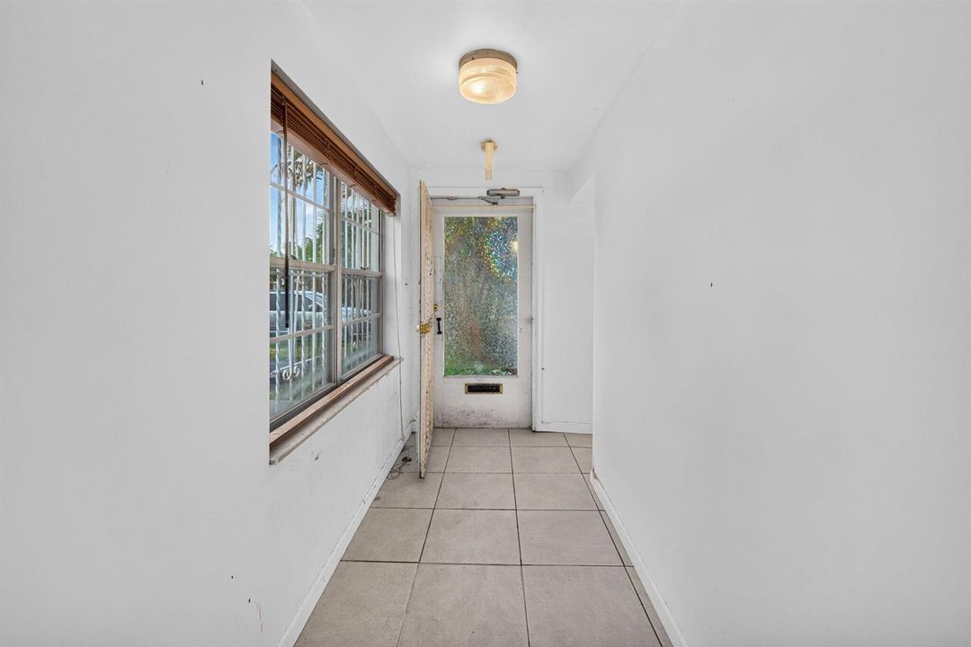 25-web-or-mls-699A5555