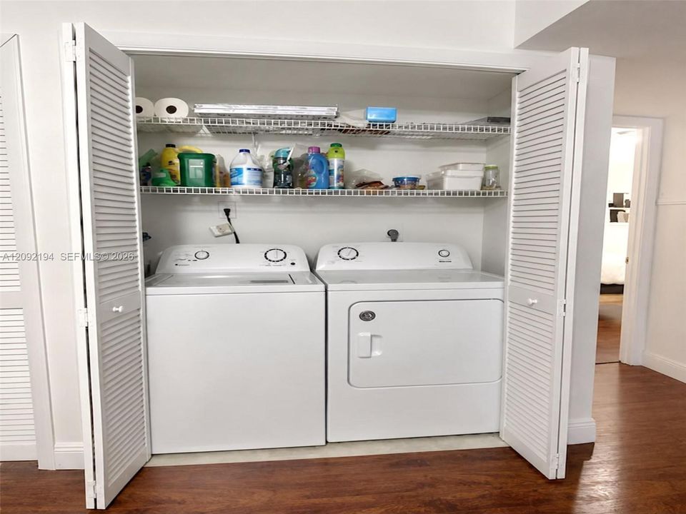 For Rent: $2,600 (2 beds, 2 baths, 1220 Square Feet)