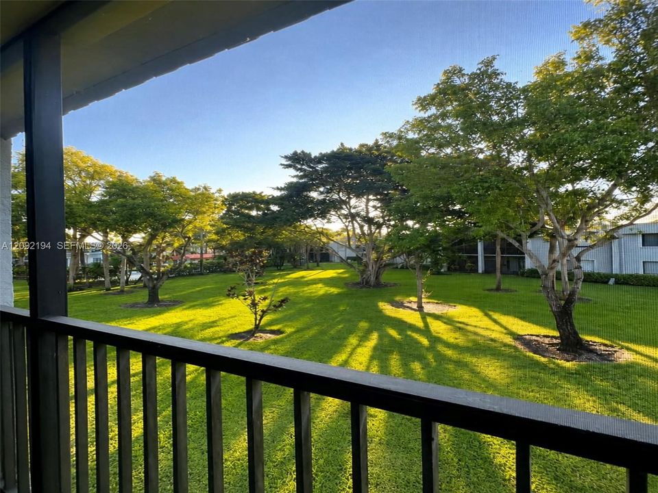For Rent: $2,600 (2 beds, 2 baths, 1220 Square Feet)