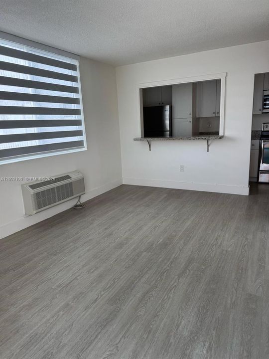 For Rent: $2,400 (1 beds, 1 baths, 626 Square Feet)