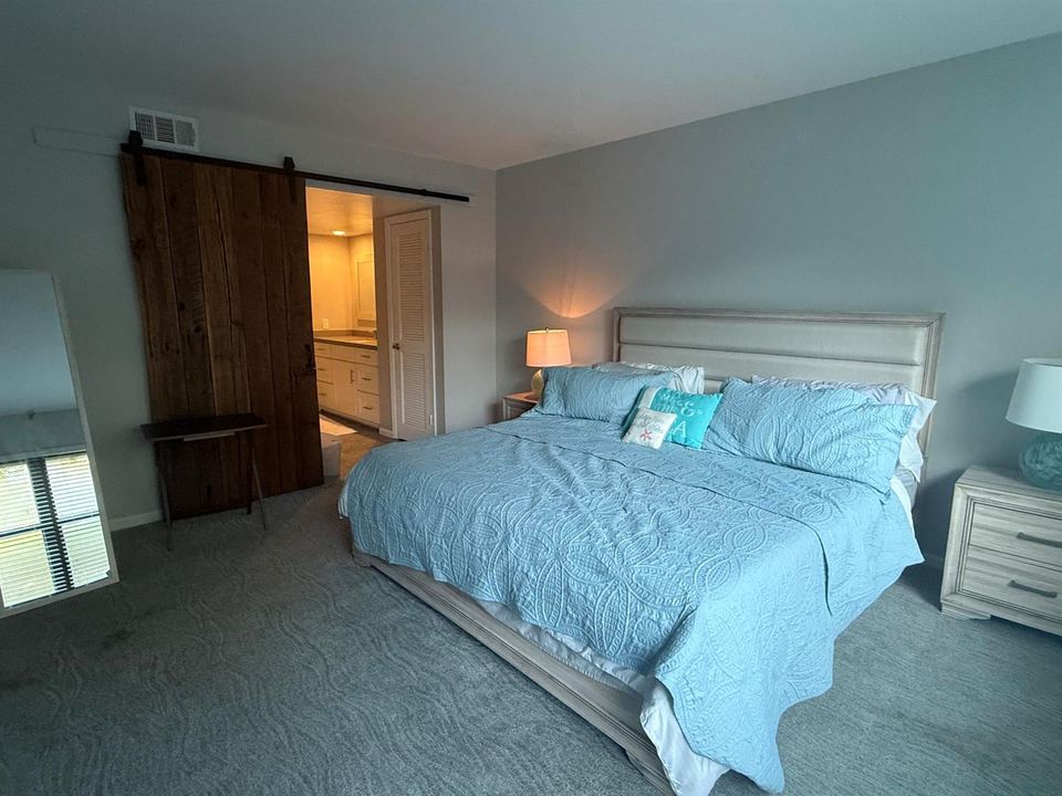 Master bedroom 2