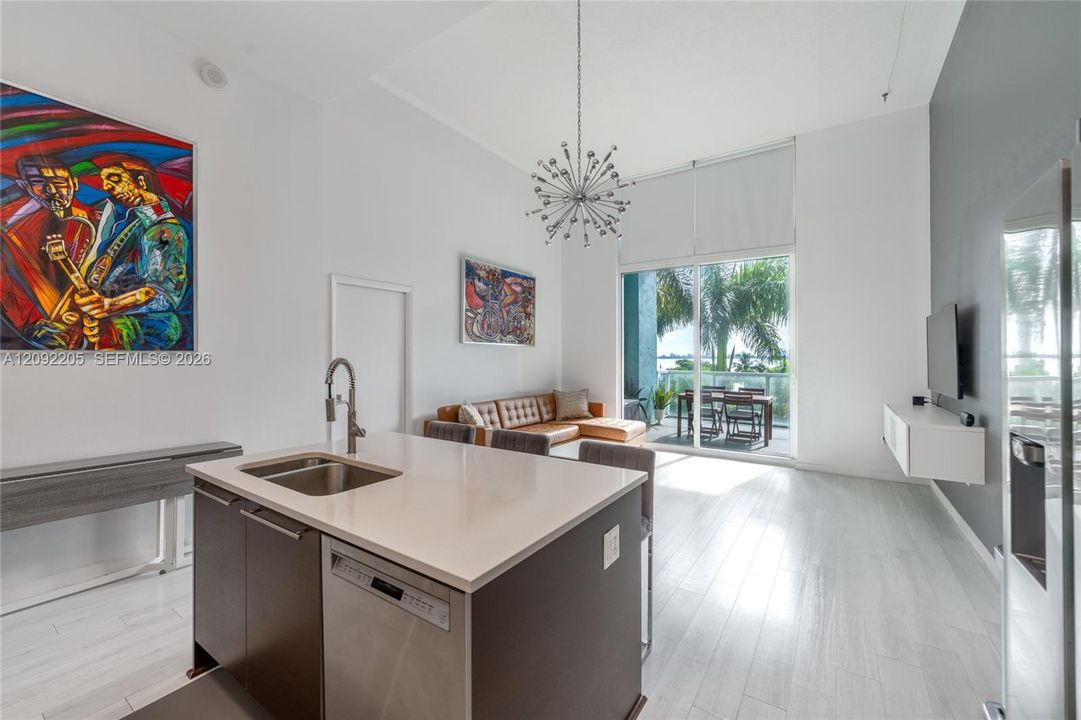 For Rent: $4,950 (2 beds, 2 baths, 1377 Square Feet)