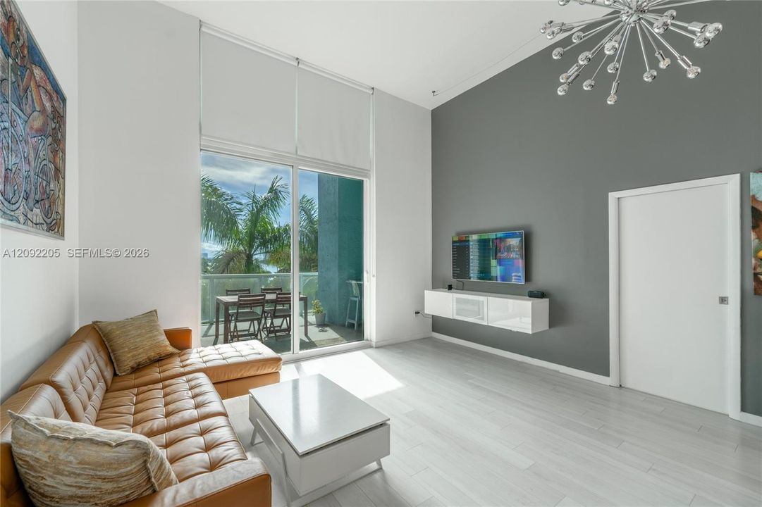 For Rent: $4,950 (2 beds, 2 baths, 1377 Square Feet)