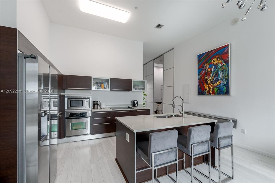 For Rent: $4,950 (2 beds, 2 baths, 1377 Square Feet)