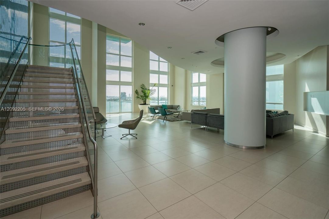 For Rent: $4,950 (2 beds, 2 baths, 1377 Square Feet)