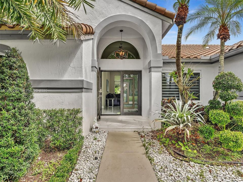 For Rent: $6,000 (4 beds, 2 baths, 2418 Square Feet)