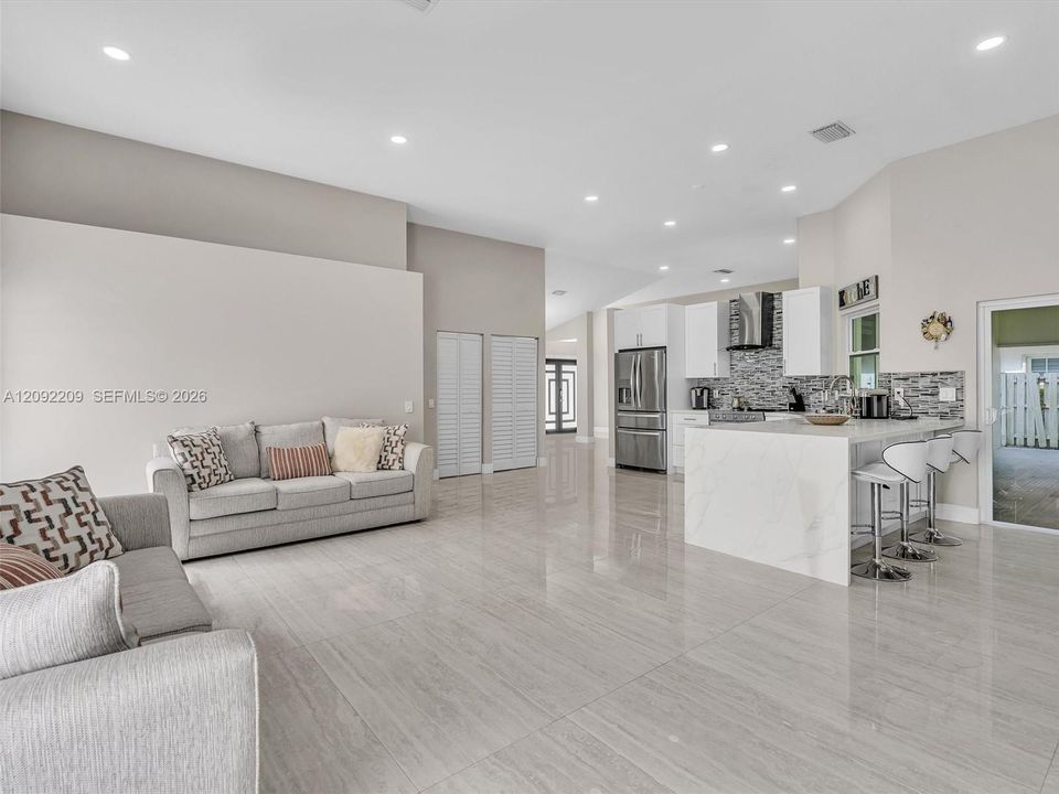 For Rent: $6,000 (4 beds, 2 baths, 2418 Square Feet)
