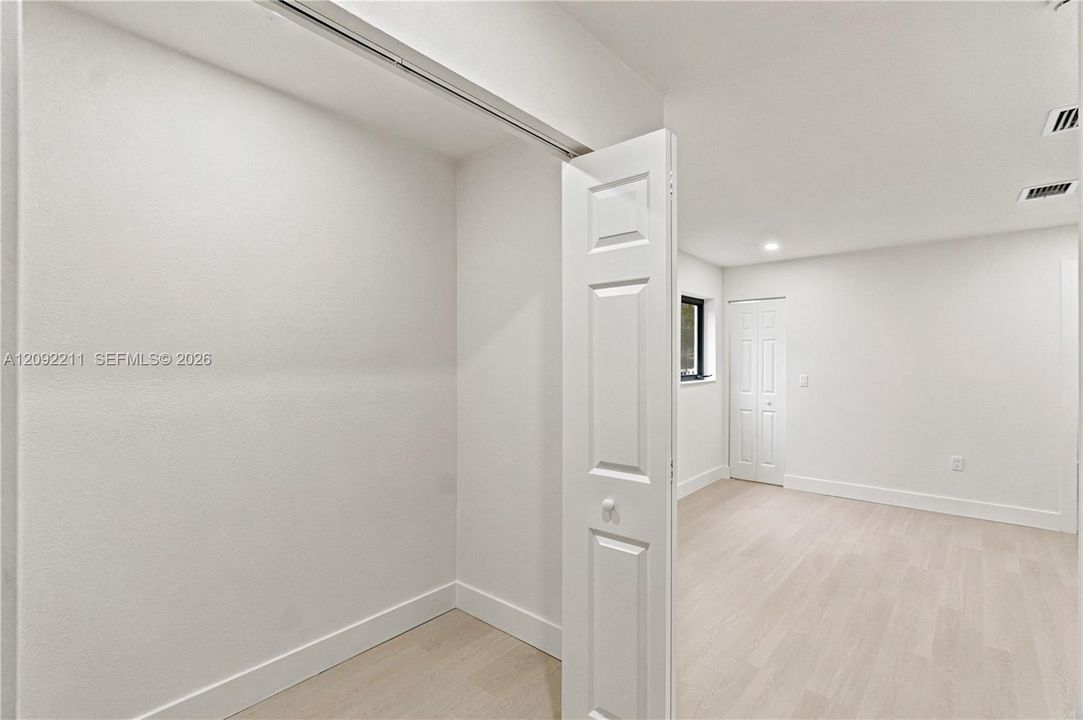 На продажу: $579,800 (3 спален, 2 ванн, 0 Квадратных фут)