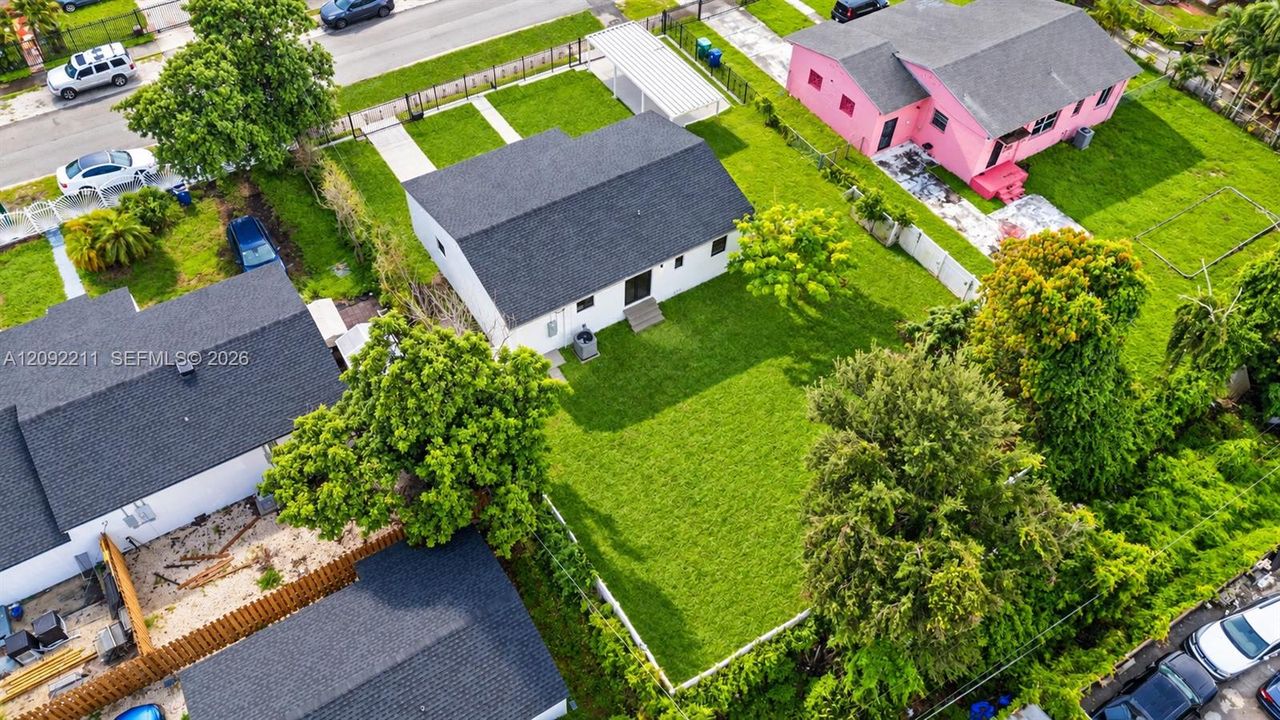 На продажу: $579,800 (3 спален, 2 ванн, 0 Квадратных фут)