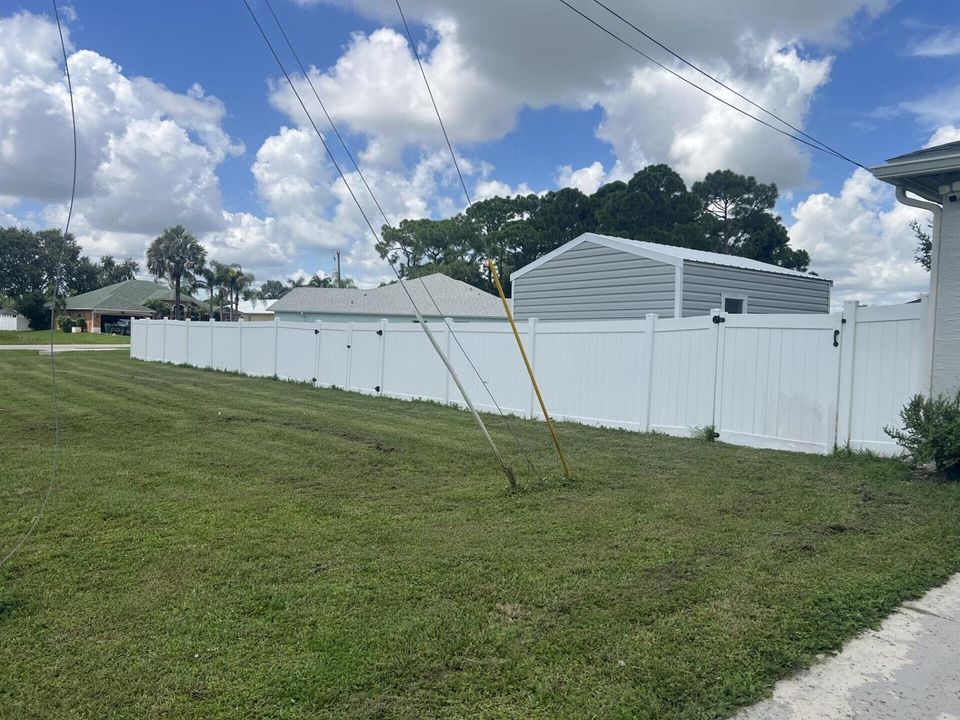 AI staged side yard