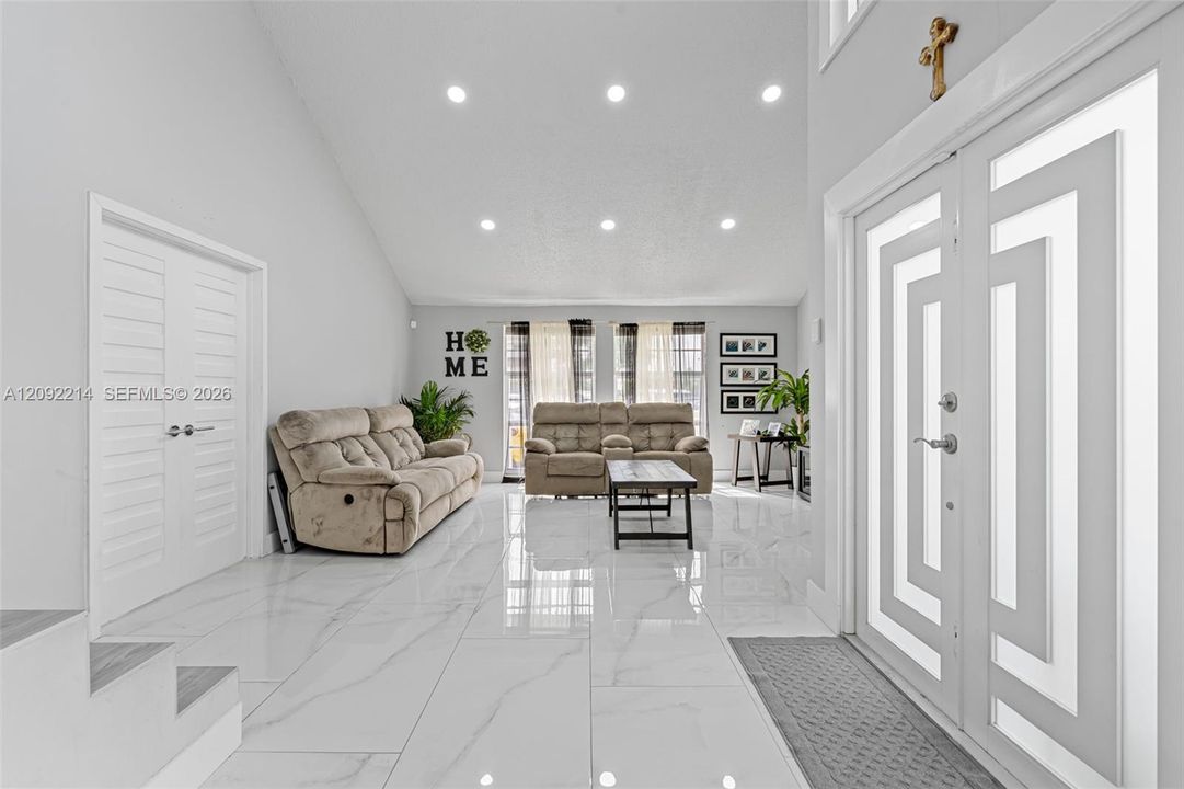 For Rent: $4,500 (4 beds, 2 baths, 2022 Square Feet)