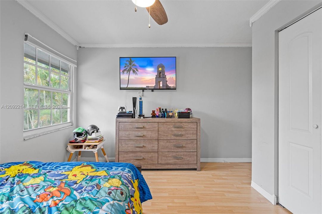For Rent: $4,500 (4 beds, 2 baths, 2022 Square Feet)