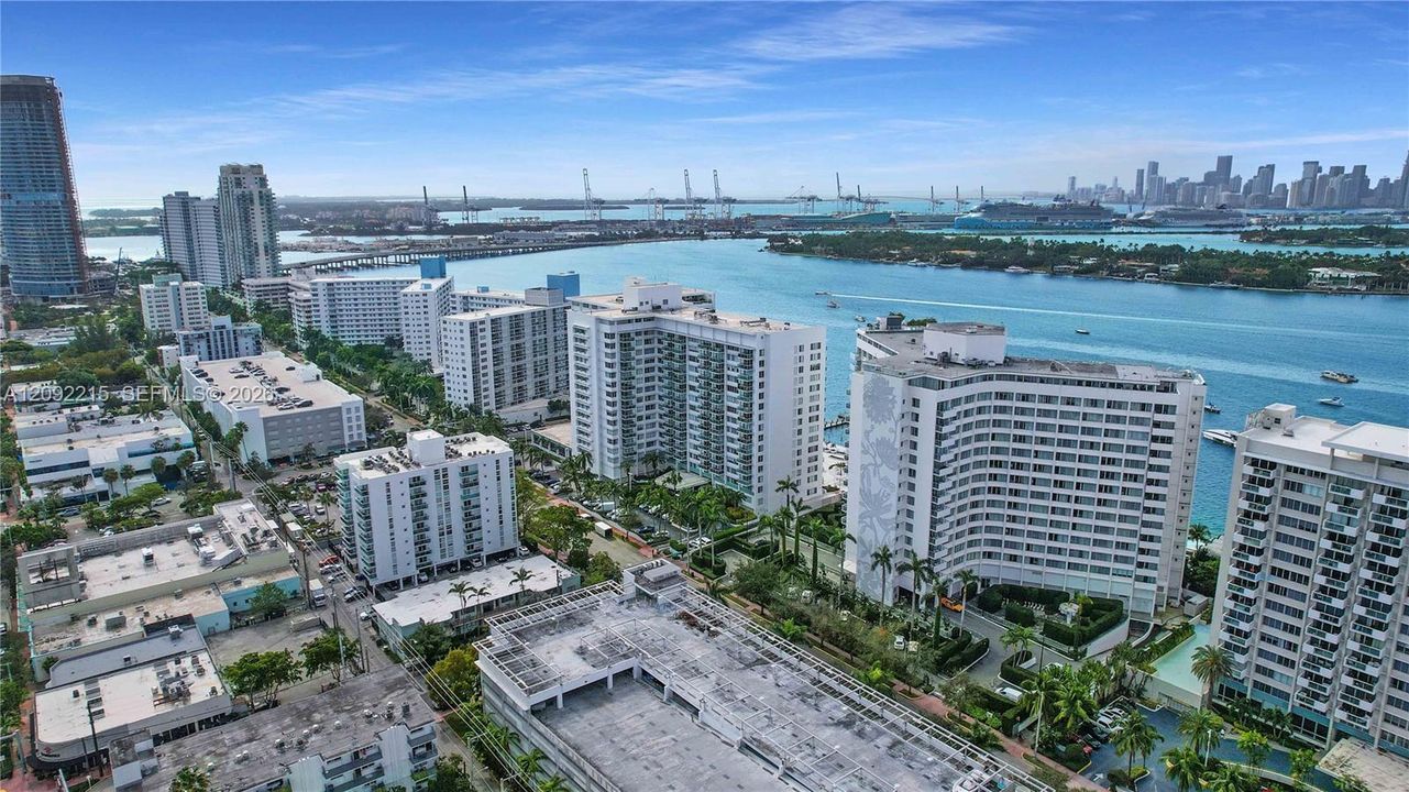En Venta: $399,000 (0 camas, 1 baños, 485 Pies cuadrados)