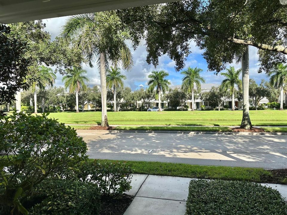 Front porch Lake View
