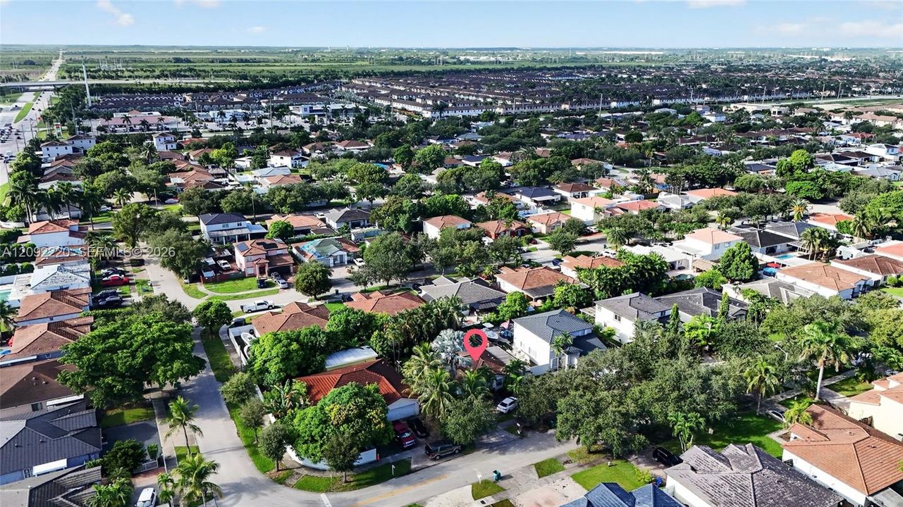 На продажу: $450,000 (3 спален, 2 ванн, 1264 Квадратных фут)