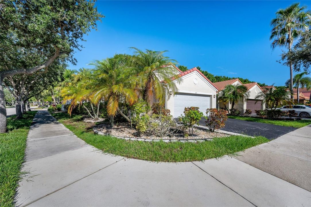 En Venta: $775,000 (3 camas, 2 baños, 1542 Pies cuadrados)