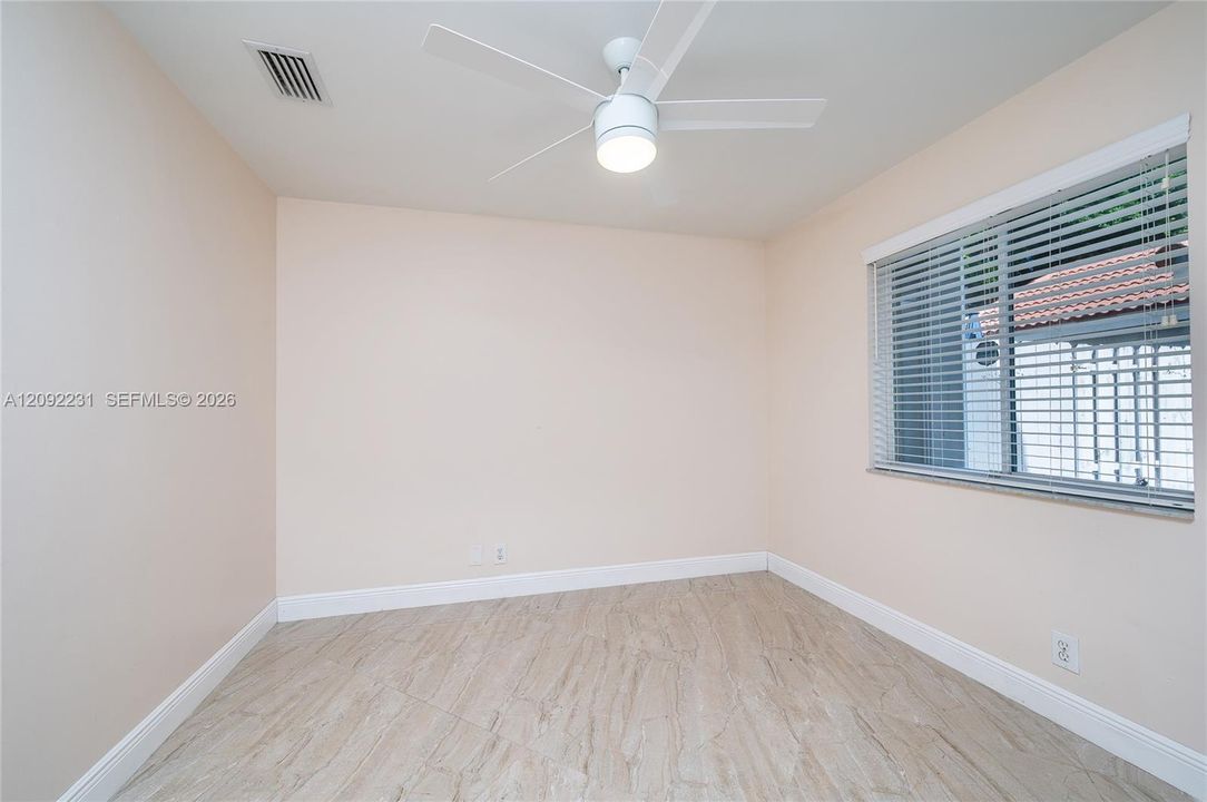 En Venta: $775,000 (3 camas, 2 baños, 1542 Pies cuadrados)