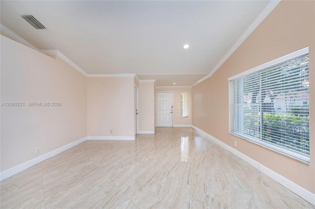 En Venta: $775,000 (3 camas, 2 baños, 1542 Pies cuadrados)