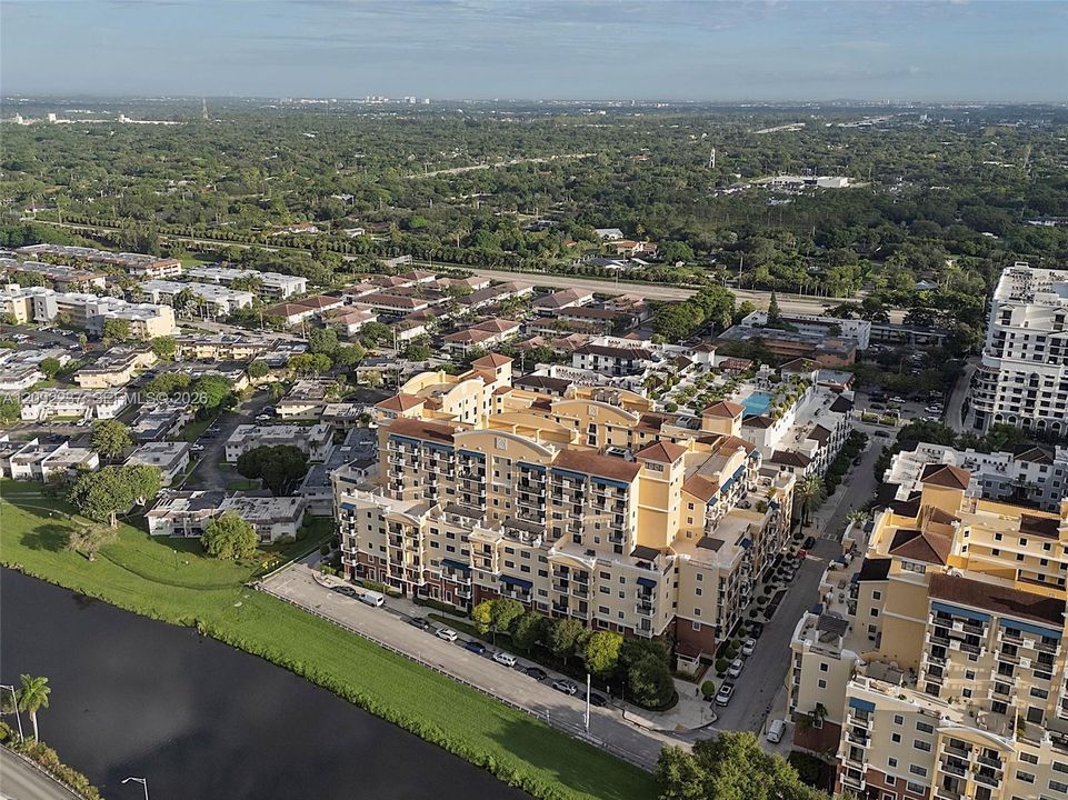 For Sale: $449,500 (2 beds, 2 baths, 1219 Square Feet)