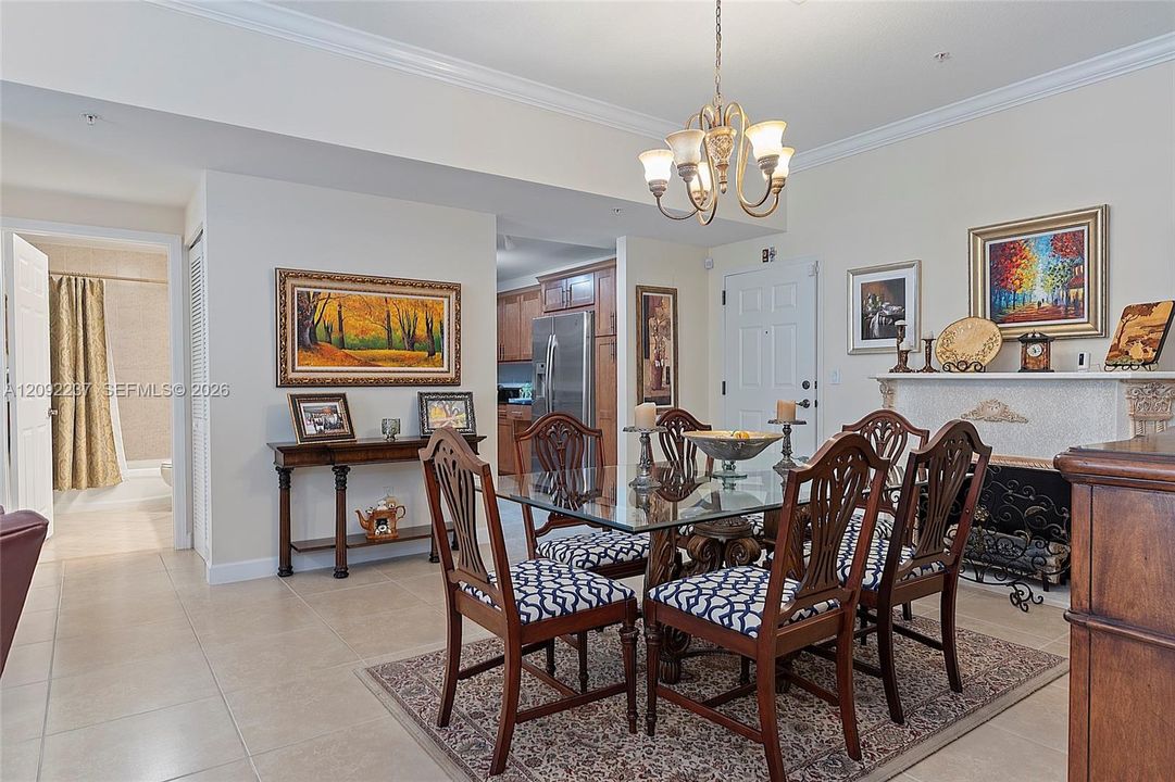 For Sale: $449,500 (2 beds, 2 baths, 1219 Square Feet)