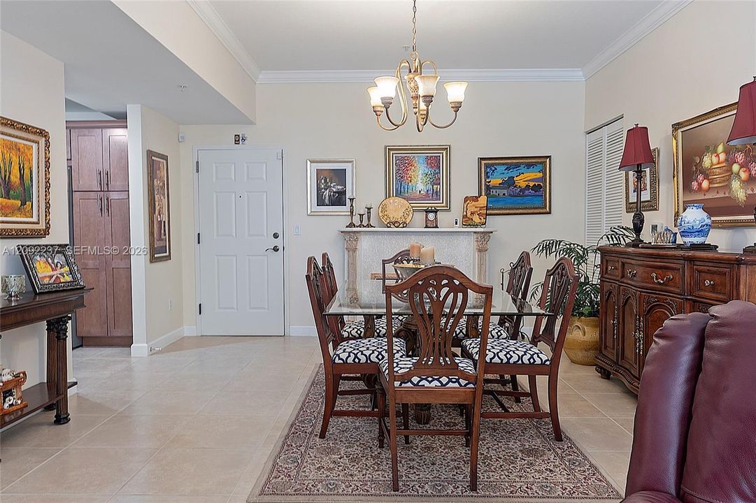 For Sale: $449,500 (2 beds, 2 baths, 1219 Square Feet)