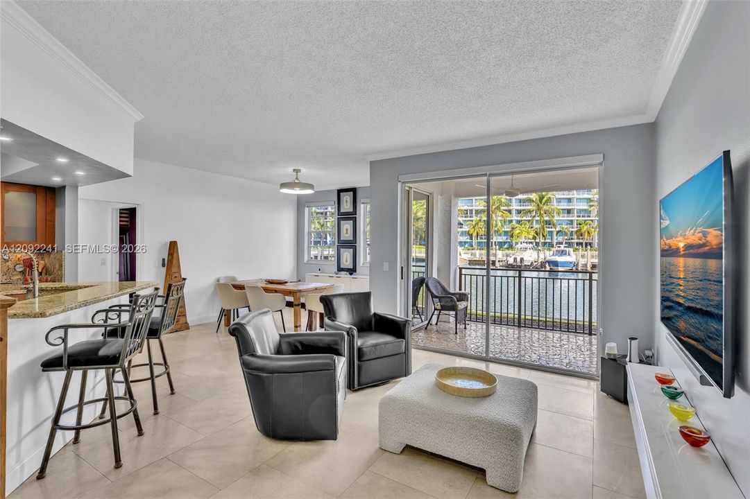 For Sale: $649,000 (3 beds, 2 baths, 1320 Square Feet)