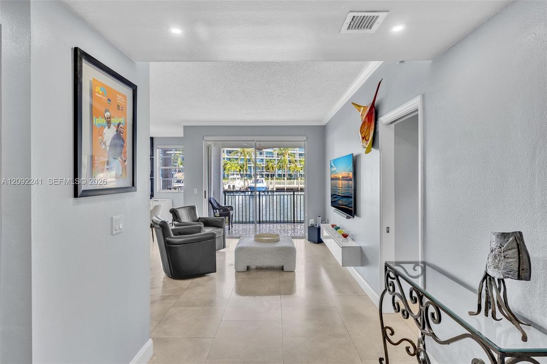For Sale: $649,000 (3 beds, 2 baths, 1320 Square Feet)