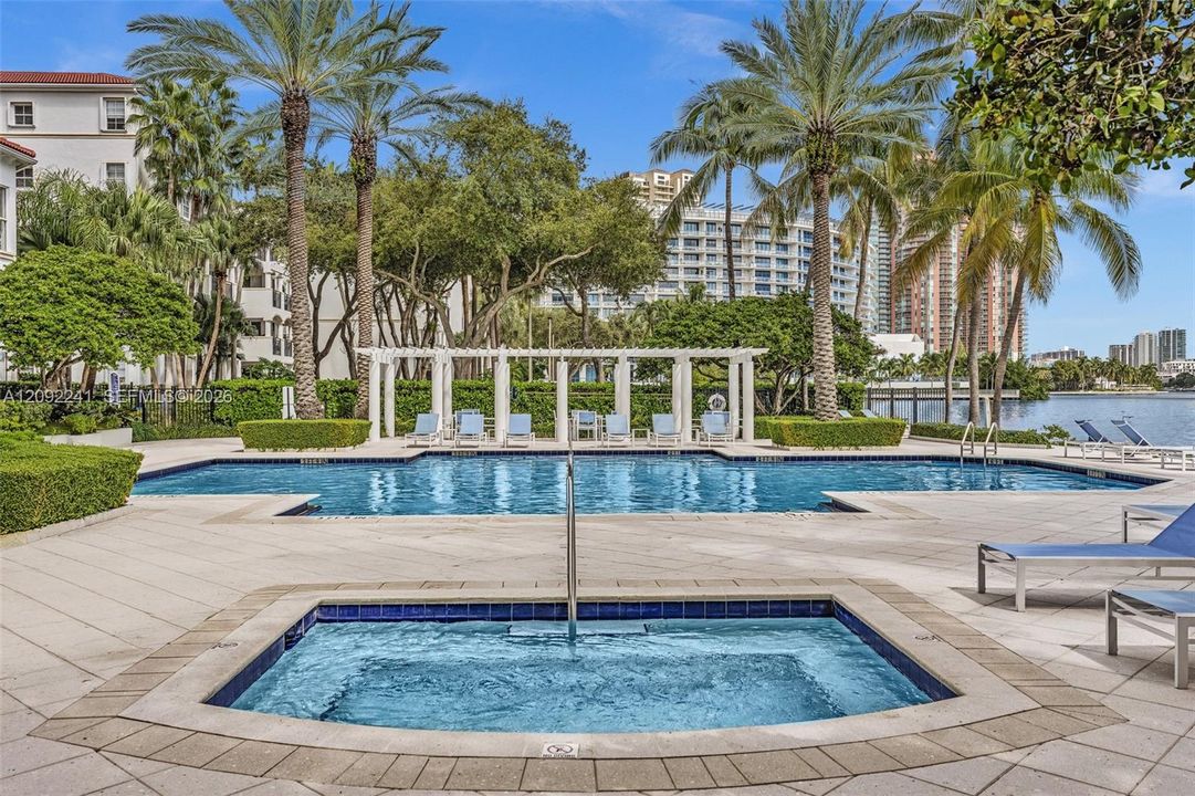 For Sale: $649,000 (3 beds, 2 baths, 1320 Square Feet)