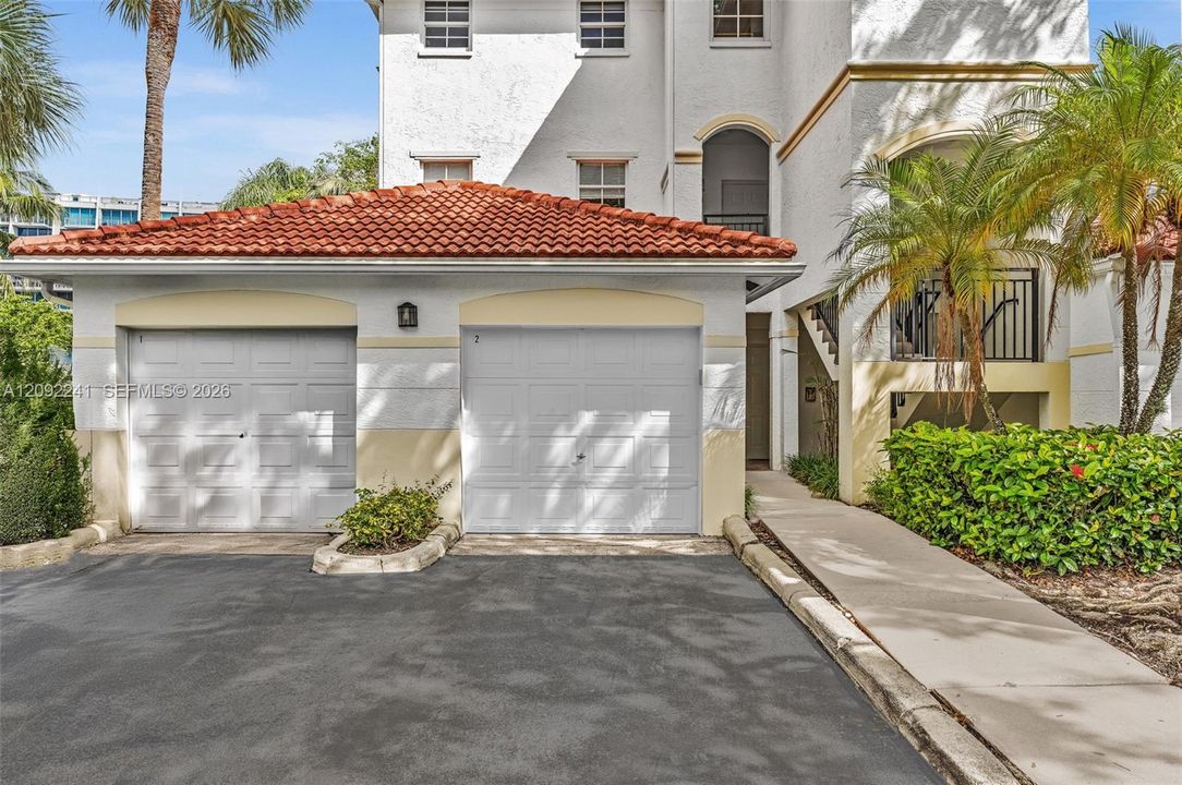 For Sale: $649,000 (3 beds, 2 baths, 1320 Square Feet)