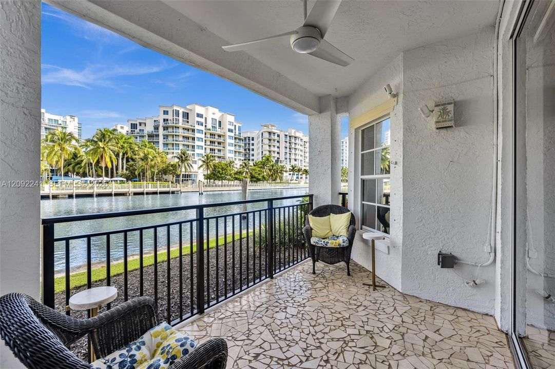 For Sale: $649,000 (3 beds, 2 baths, 1320 Square Feet)