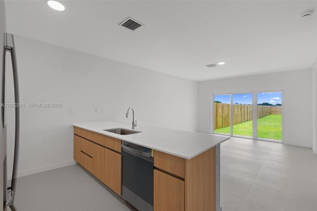 En Venta: $621,990 (5 camas, 3 baños, 0 Pies cuadrados)