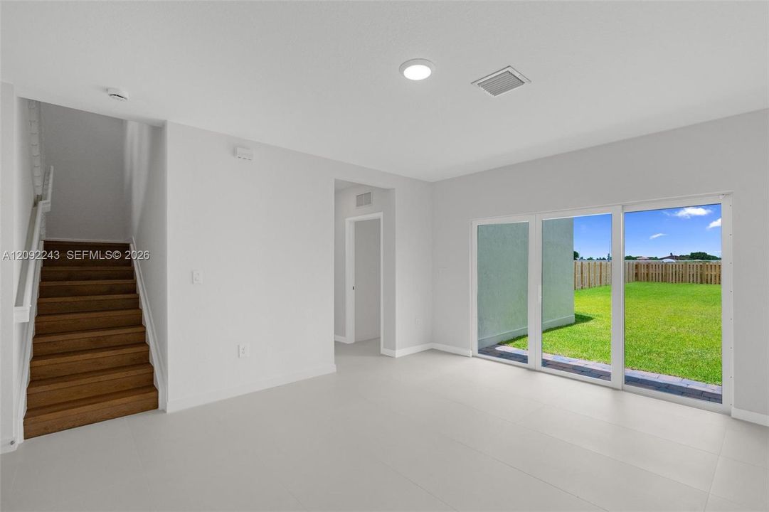 En Venta: $621,990 (5 camas, 3 baños, 0 Pies cuadrados)