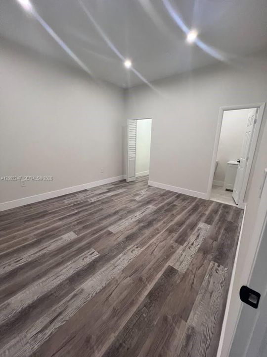В аренду: $1,200 (1 спален, 1 ванн, 2243 Квадратных фут)