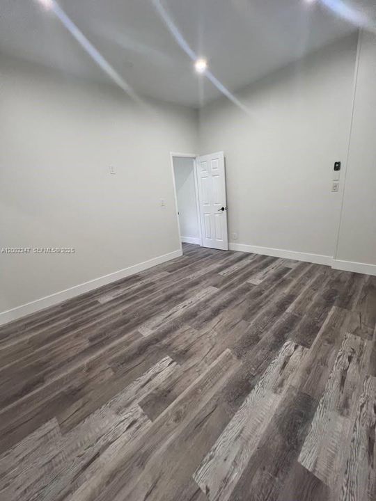 В аренду: $1,200 (1 спален, 1 ванн, 2243 Квадратных фут)