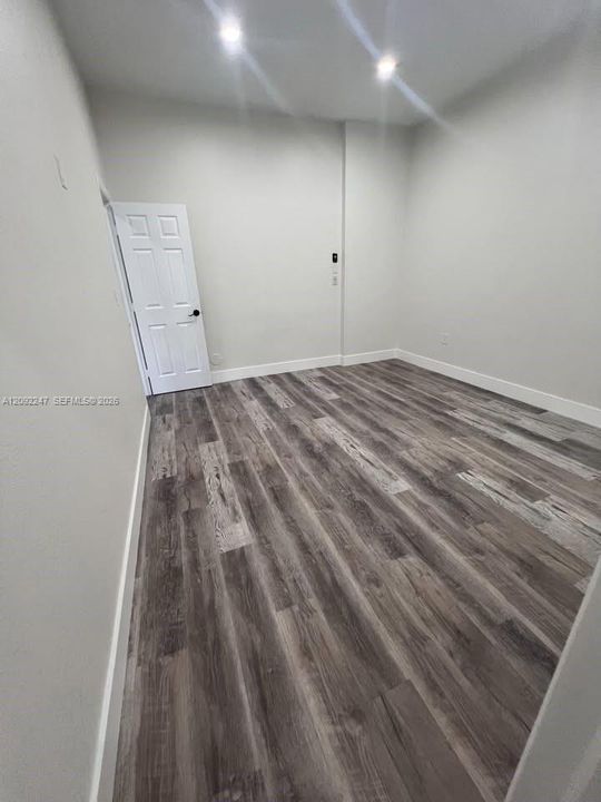В аренду: $1,200 (1 спален, 1 ванн, 2243 Квадратных фут)