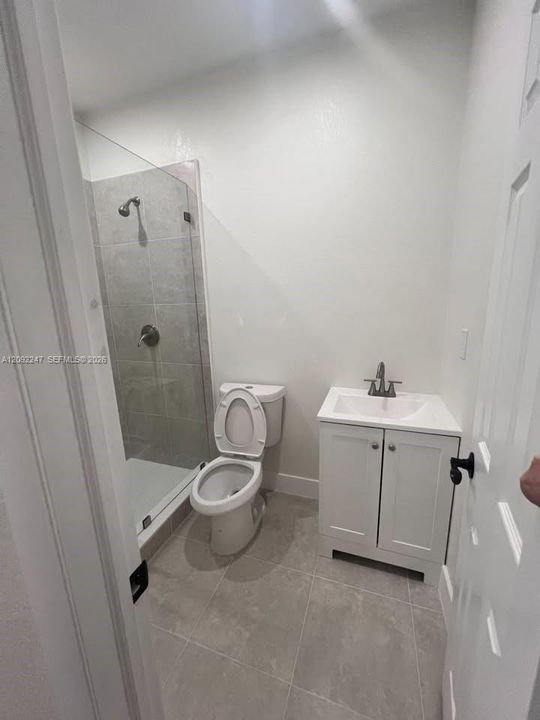 В аренду: $1,200 (1 спален, 1 ванн, 2243 Квадратных фут)