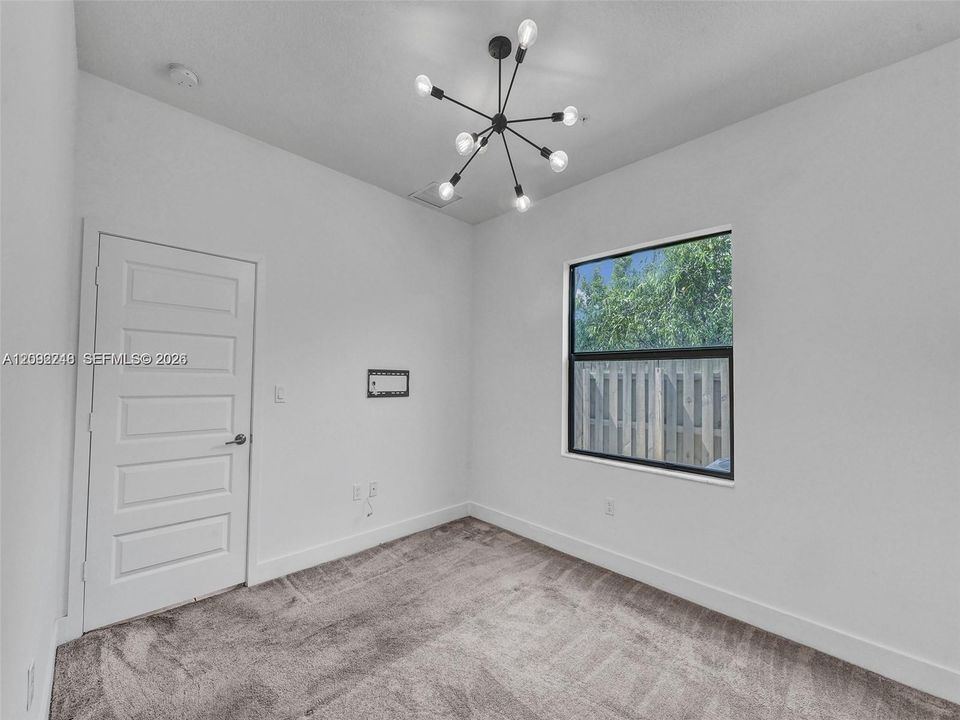 En Venta: $465,000 (2 camas, 2 baños, 1072 Pies cuadrados)