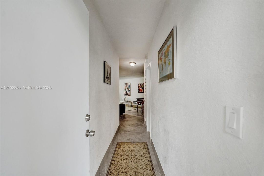 На продажу: $385,000 (2 спален, 1 ванн, 1153 Квадратных фут)