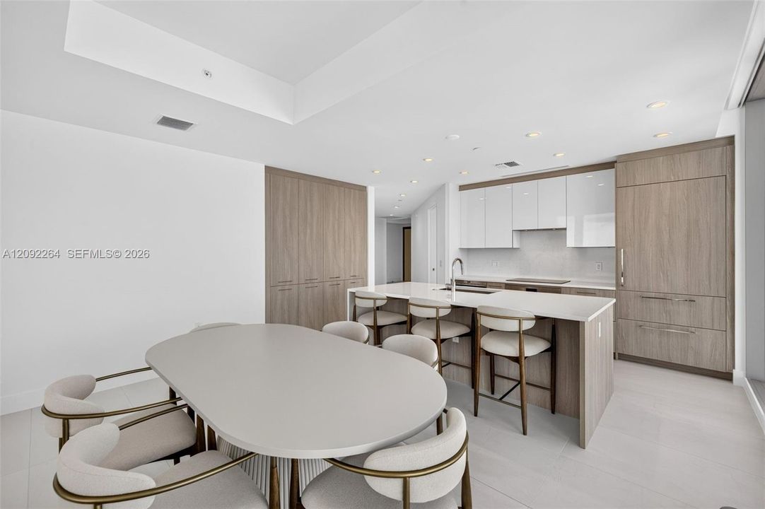 For Rent: $11,500 (3 beds, 3 baths, 0 Square Feet)